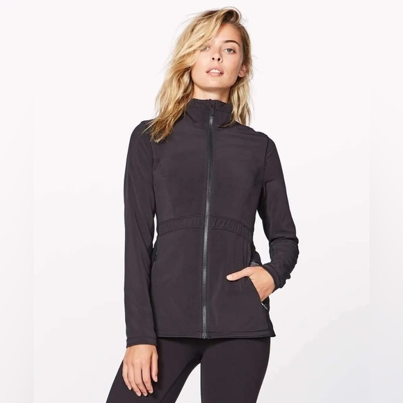 Lululemon Slim Fit Round Trip Rouched Full Zip Black Sweat-Wicking Track Jacket - Picture 1 of 13